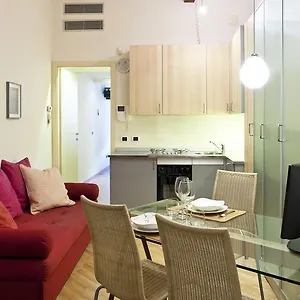 https://italianway-apartments-fiori-chiari.it-lombardy.com