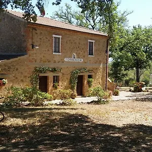 agriturismo-torrenieri.it-tuscanyhotel.com/
